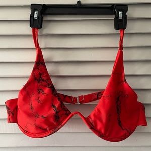 Scarlet/Black Bikini Top